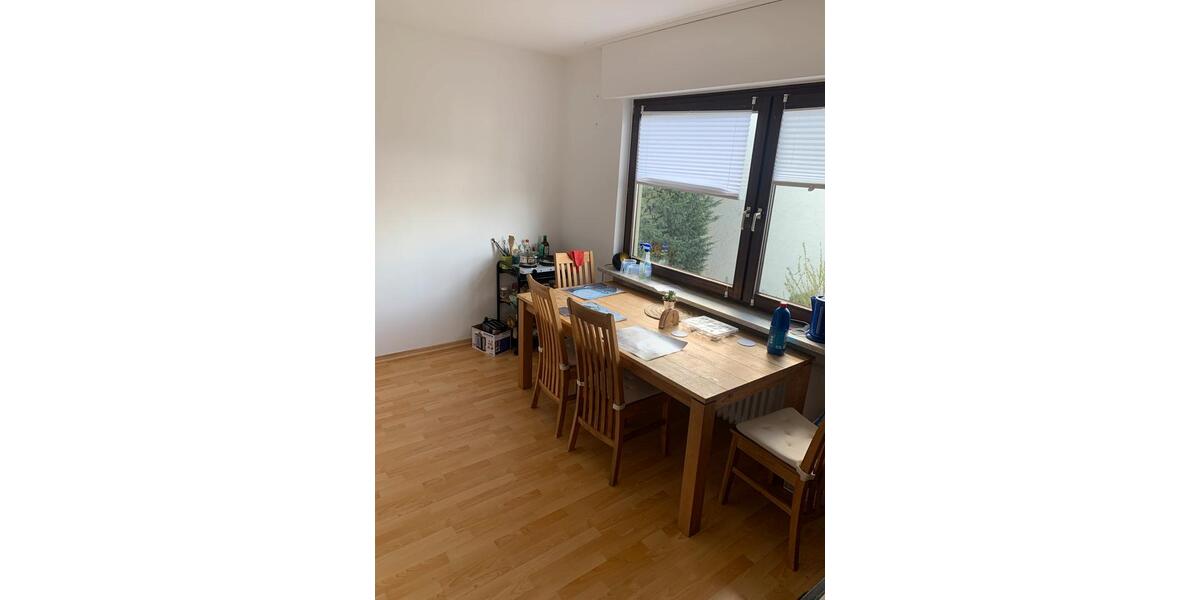 Etagenwohnung Bonn Hardtberg - 1 Zimmer, 1 m&sup2;, 420&euro; | Angebot:26254878