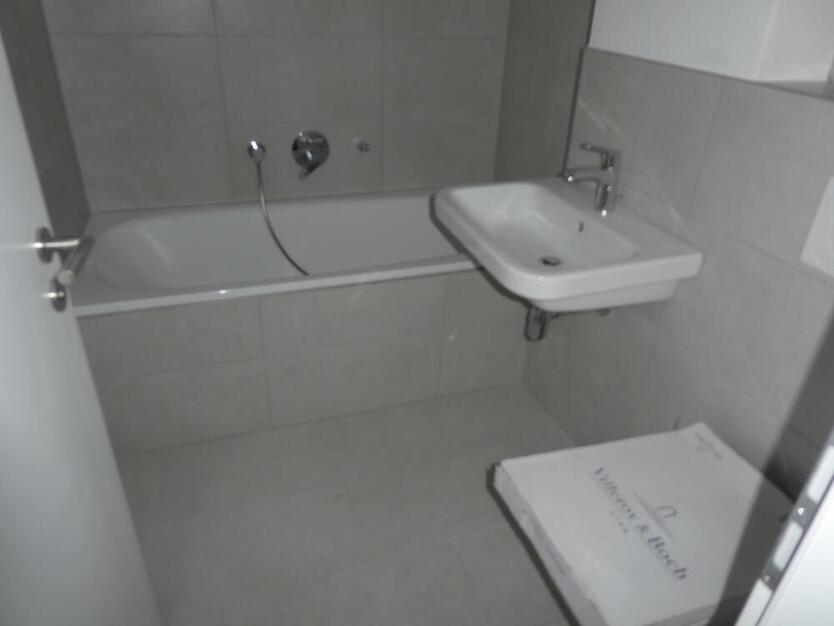 Sanierte Wohnung mit moderner Heiztechnik Bonn - KFW Darlehen 120.000 EUR + Zuschuß 18.000 EUR