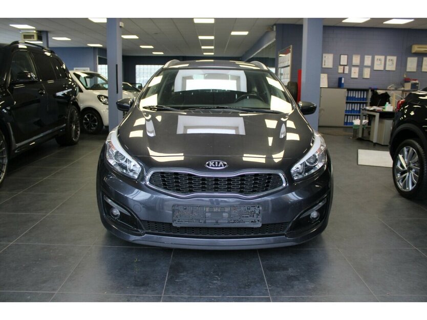 Kia ceed 1.6 GDI SW Edition 7 97.900 km 9.980 € Euskirchen 53881