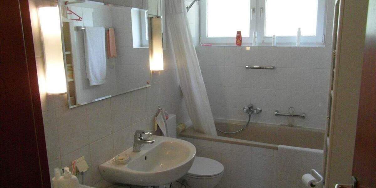 Etagenwohnung Bonn Dottendorf - 2 Zimmer, 63 m&sup2;, 245.000&euro; | Angebot:26541159