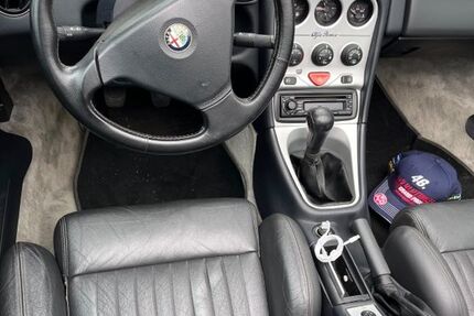 Alfa Romeo Spider 49.000 km 12.500 &euro; Köln 50829
