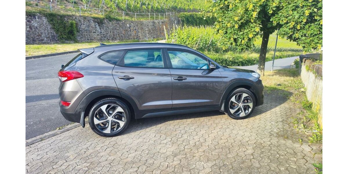 Hyundai TUCSON 139.000 km 14.000 &euro; Bad Neuenahr-Ahrweiler 53474