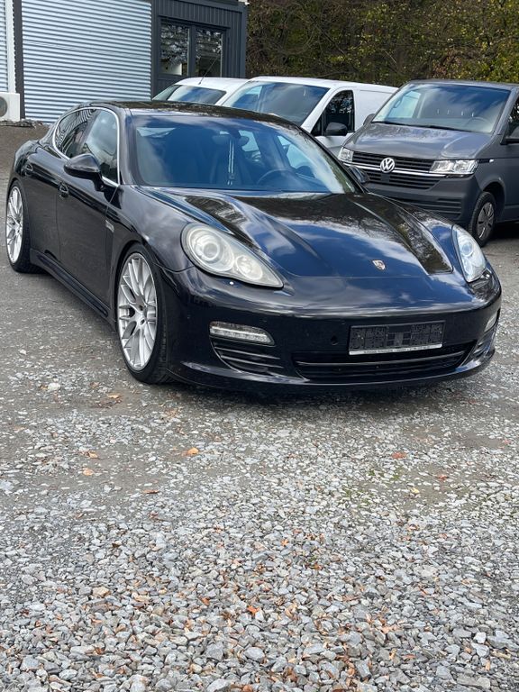 Porsche Panamera 272.000 km 17.480 € Overath 51491