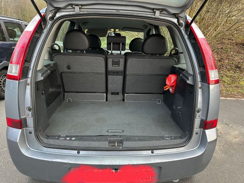 Opel Meriva 180.000 km 1.699 € Much 53804