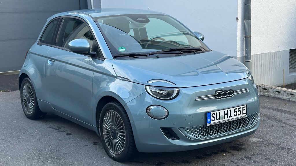 Fiat 500e 58.500 km 15.590 € Siegburg 53721