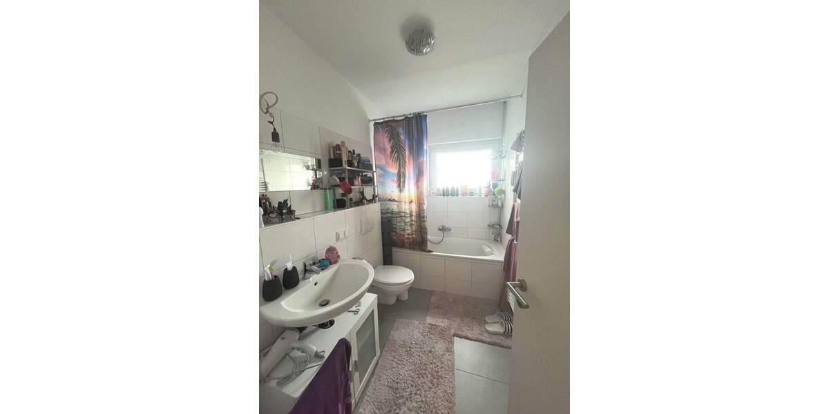 Etagenwohnung Bergisch Gladbach Refrath - 2 Zimmer, 68 m&sup2;, 745&euro; | Angebot:25697882