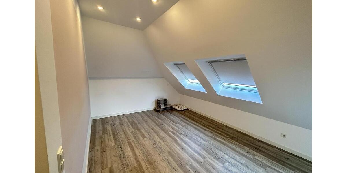 Einfamilienhaus Troisdorf Bergheim - 5.5 Zimmer, 226 m&sup2;, 2.489&euro; | Angebot:25384516