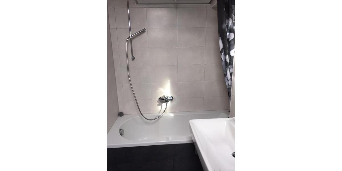 Maisonettenwohnung Bergisch Gladbach Alt-Frankenforst - 3 Zimmer, 90 m&sup2;, 1.250&euro; | Angebot:26137736