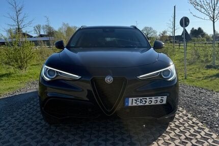 Alfa Romeo Stelvio 66.000 km 23.499 &euro; Köln 50769
