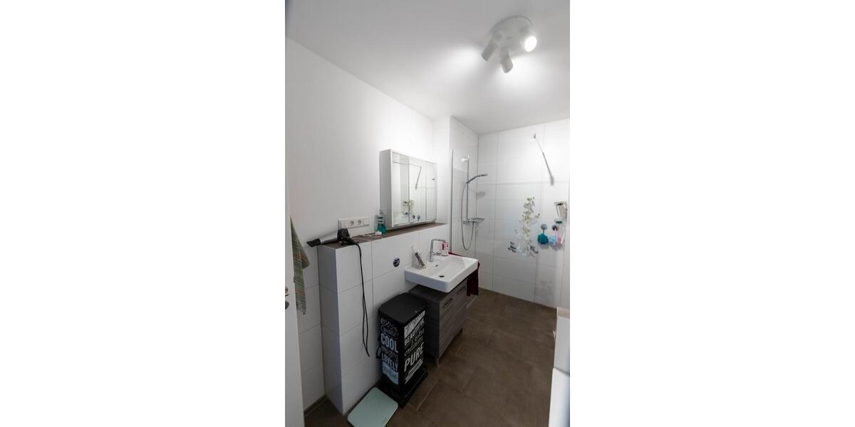 Etagenwohnung Erftstadt - 3 Zimmer, 100 m&sup2;, 1.446&euro; | Angebot:25638755