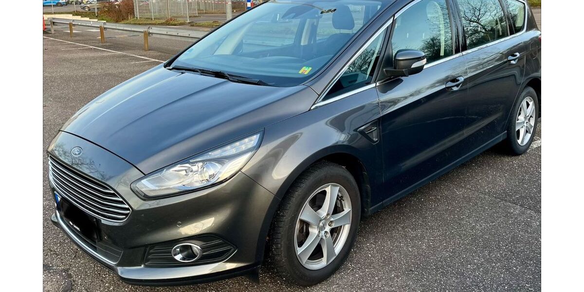 Ford S-Max 105.000 km 16.900 &euro; Köln 50737
