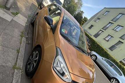 Hyundai i10 92.000 km 5.000 &euro; Köln 51103