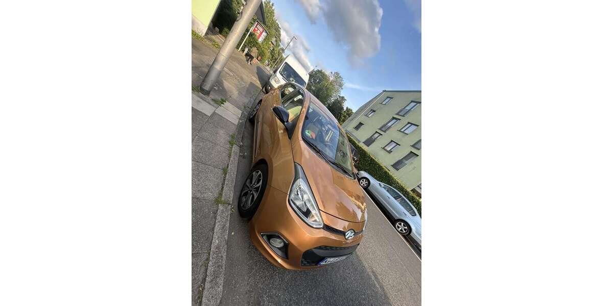 Hyundai i10 92.000 km 5.000 &euro; Köln 51103