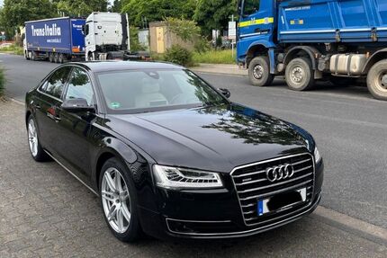 Audi A8 220.000 km 20.500 &euro; Köln 50997