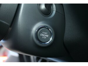 Skoda Fabia TSi Alu PDC LED 5-JahreGara SOFORT !! 8 km 19.595 &euro; Bonn 53225