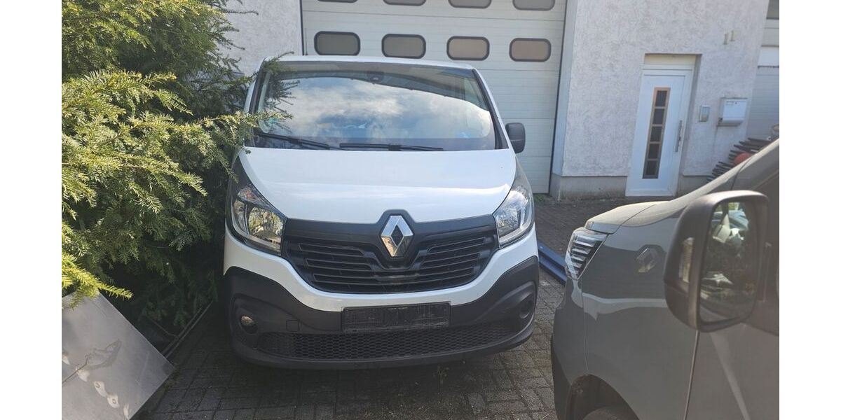 Renault Trafic 255.937 km 6.500 &euro; Bergisch Gladbach 51469