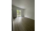 *NEU*NEU*NEU: frisch modernisierte 2 Zimmer, 2 Balkone mit Blick ins Grüne, neues Bad, neuer Boden