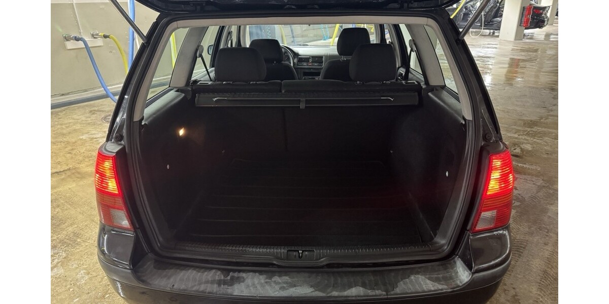 VW Golf IV Variant 190.000 km 1.690 &euro; Bonn 53111