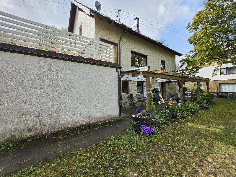 Etagenwohnung Eitorf - 3 Zimmer, 97 m&sup2;, 140.000&euro; | Angebot:26204803