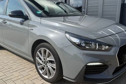 Hyundai i30 93.902 km 11.999 &euro; Rheinbach 53359