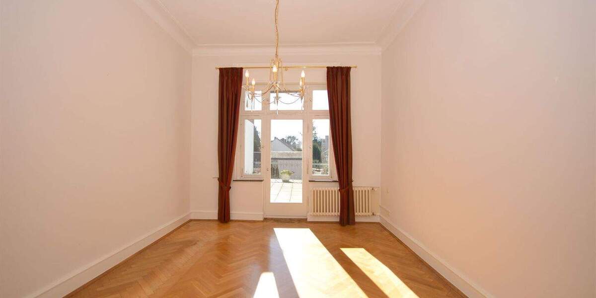 Einfamilienhaus Brühl - 7 Zimmer, 210 m&sup2;, 889.000&euro; | Angebot:25709846