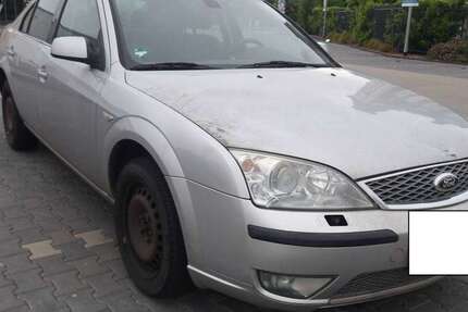 Ford Mondeo 215.000 km 850 &euro; Siegburg 53721