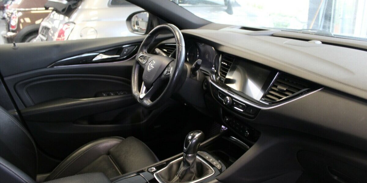 Opel Insignia Sports Tourer 1,5 Turbo Innovation OPC Li 91.471 km 15.980 &euro; Euskirchen 53881