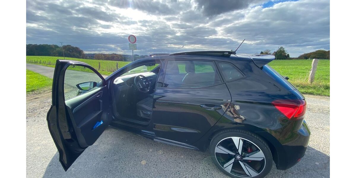 Seat Ibiza 33.000 km 22.222 &euro; Overath 51491