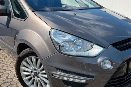 Ford S-Max 199.000 km 7.499 € Nörvenich 52388