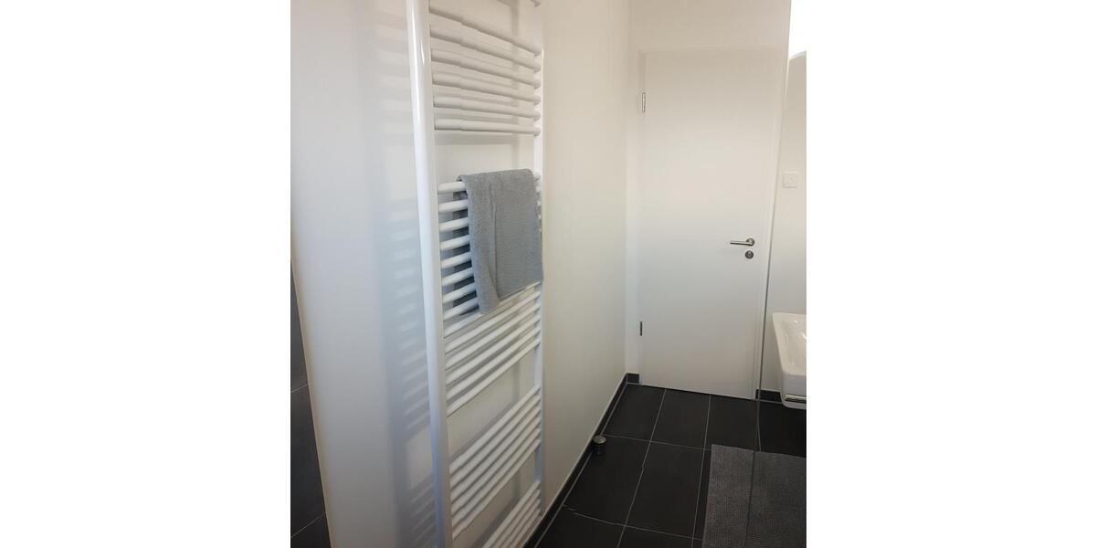 Etagenwohnung Bonn Beuel-Mitte - 1 Zimmer, 40 m&sup2;, 1.295&euro; | Angebot:24099612