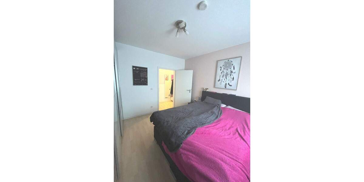 Etagenwohnung Bergisch Gladbach Refrath - 2 Zimmer, 68 m&sup2;, 745&euro; | Angebot:25697882