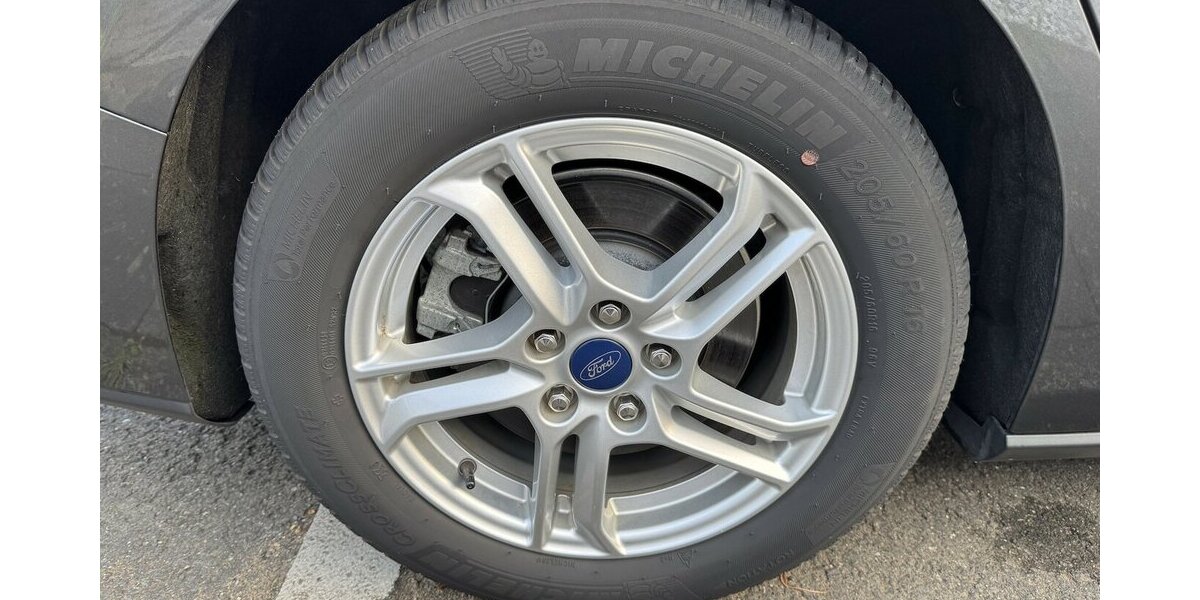 Ford Focus EcoBlue.Nav.Temp.Serv-Neu.EU6 GARANTIE.1Hd 64.284 km 14.000 &euro; Erftstadt 50374