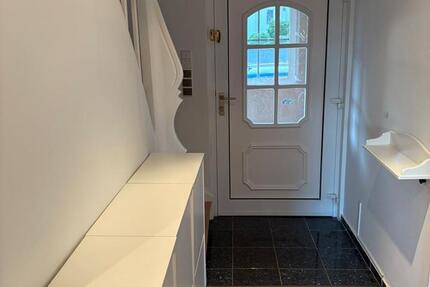 Haus Vettelschoß - 8 Zimmer, 180 m&sup2;, 2.000&euro; | Angebot:27620085