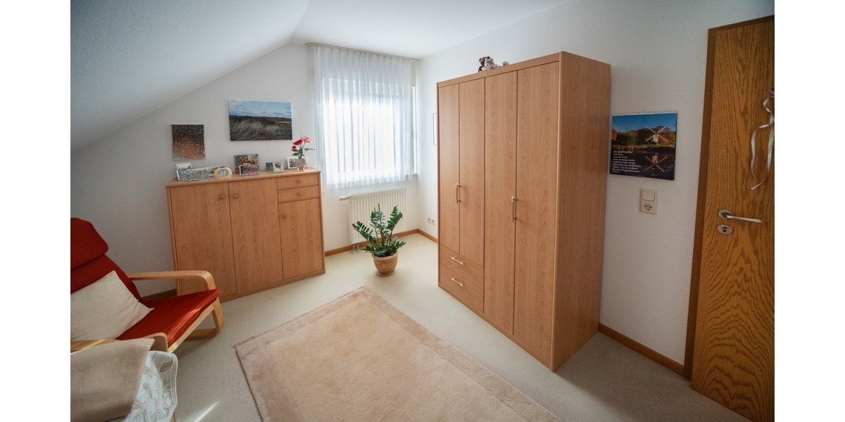 Charmantes Zweifamilienhaus mit gepflegtem Garten – Viel Platz, ruhige Lage in idyllischer Waldnähe - Zweifamilienhaus Rheinbreitbach | Angebot:23660349