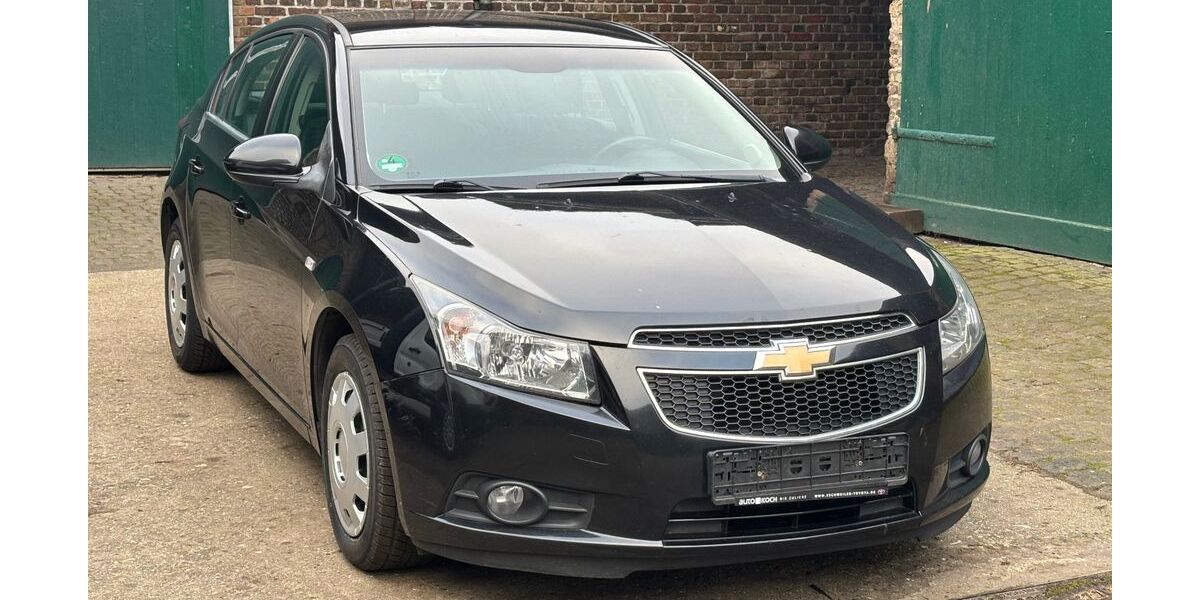 Chevrolet Cruze 233.000 km 2.990 &euro; Köln 51143