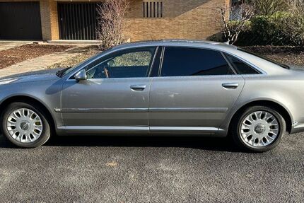 Audi A8 301.000 km 5.800 &euro; Brühl 50321