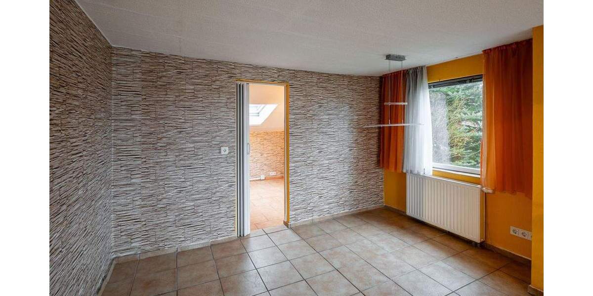 Bungalow Neunkirchen-Seelscheid Hasenbach - 2 Zimmer, 48 m&sup2;, 195.000&euro; | Angebot:23396305