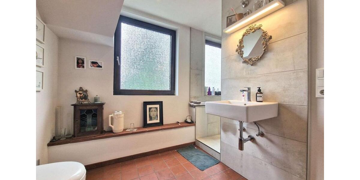 Dachgeschoßwohnung Köln Lindenthal - 4 Zimmer, 140 m&sup2;, 750.000&euro; | Angebot:24353634