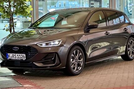 Ford Focus 4.000 km 34.190 € Köln 50769
