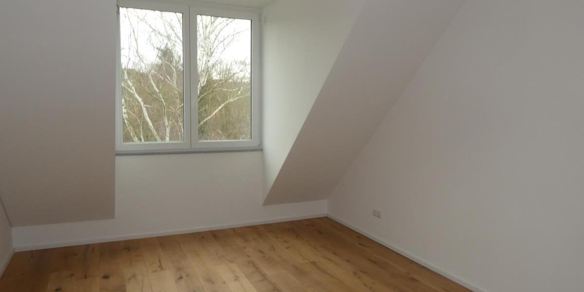 Neue helle Dachgeschoßwohnung mit moderner Heiztechnik im Energiesparhaus Bonn-Endenich - Dachgeschoßwohnung Bonn Dransdorf | Angebot:26610037