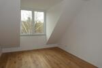 Neue helle Dachgeschoßwohnung mit moderner Heiztechnik im Energiesparhaus Bonn-Endenich - Dachgeschoßwohnung Bonn Dransdorf | Angebot:26610037