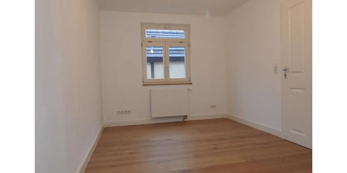 Einfamilienhaus Grafschaft - 7.5 Zimmer, 197 m&sup2;, 600.000&euro; | Angebot:25648968