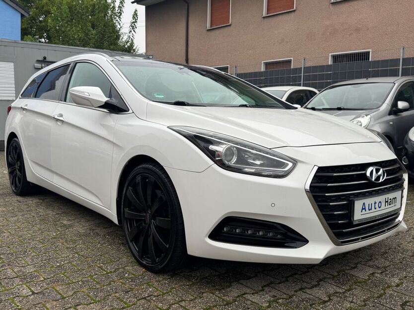 Hyundai i40 132.737 km 13.200 € Köln 50858