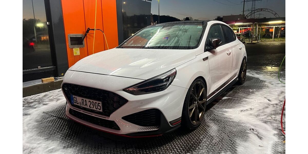 Hyundai i30 66.000 km 27.450 &euro; Overath 51491