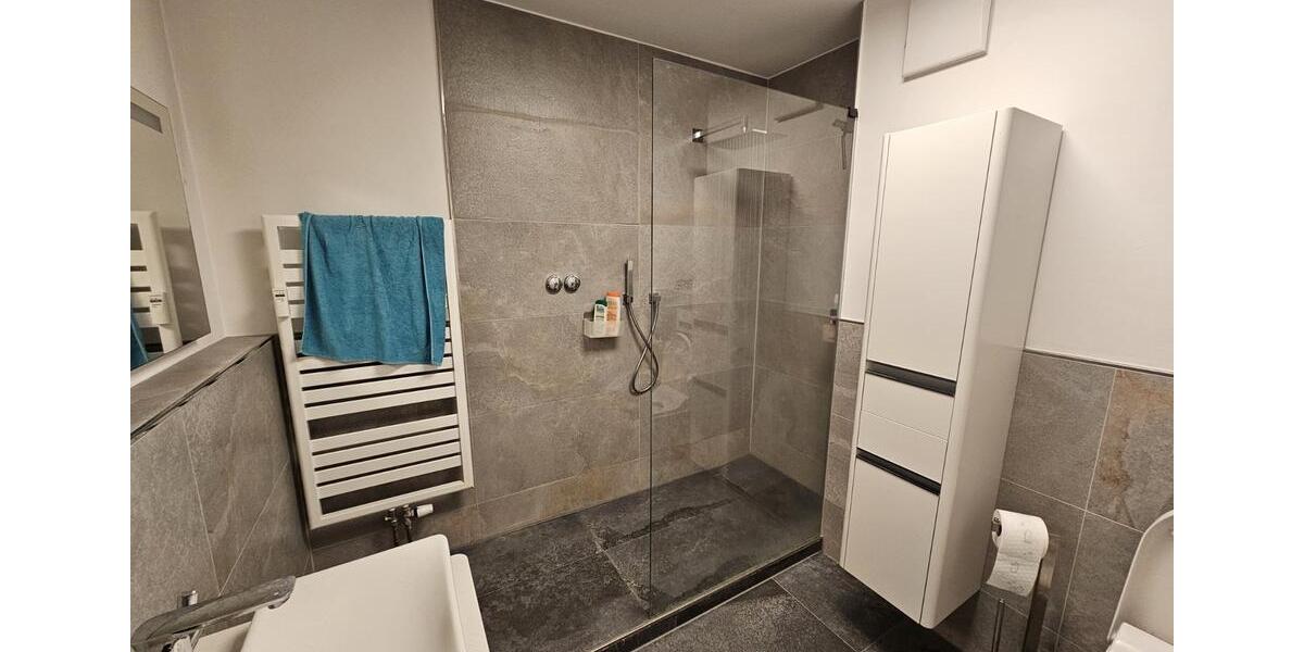 Etagenwohnung Köln Rodenkirchen - 3 Zimmer, 81 m&sup2;, 1.800&euro; | Angebot:24599516