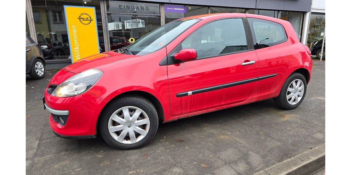 Renault Clio 93.652 km 5.700 &euro; Brühl 50321