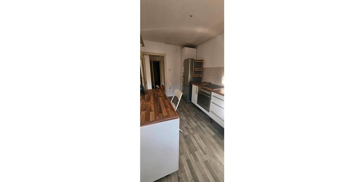 Etagenwohnung Bonn Tannenbusch - 2 Zimmer, 60 m&sup2;, 1.000&euro; | Angebot:26254915