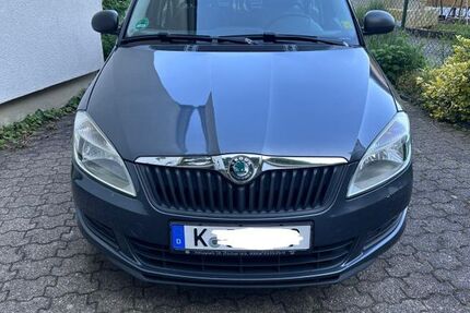 Skoda Fabia 243.000 km 1.900 &euro; Bergisch Gladbach 51429