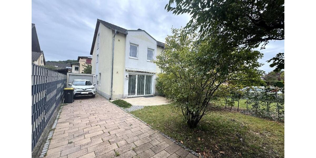 Doppelhaushälfte Königswinter - 4 Zimmer, 124 m&sup2;, 1.700&euro; | Angebot:25143043