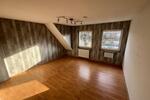 Dachgeschoßwohnung Hürth - 2.5 Zimmer, 73 m&sup2;, 1.000&euro; | Angebot:25855877